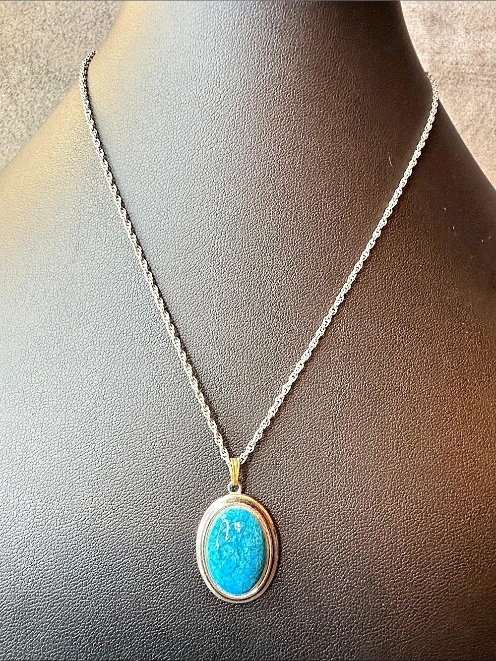 Blue Oval Pendant Necklace
